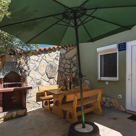 One-bedroom In * Peroj